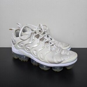 Nike Shoes Mens 7.5 White Platinum Air Vapormax Plus Performance Run 924453-100